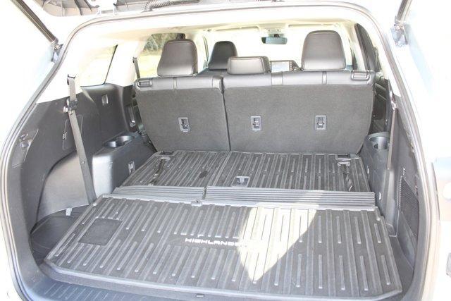 used 2021 Toyota Highlander car, priced at $31,987