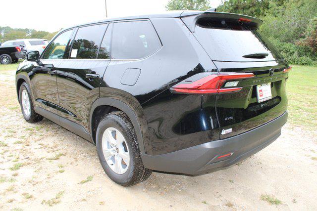 used 2025 Toyota Highlander car, priced at $39,987