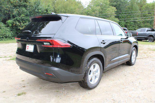 used 2025 Toyota Highlander car, priced at $39,987