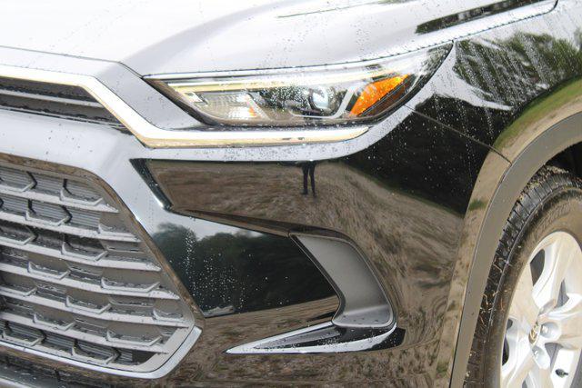 used 2025 Toyota Highlander car, priced at $39,987