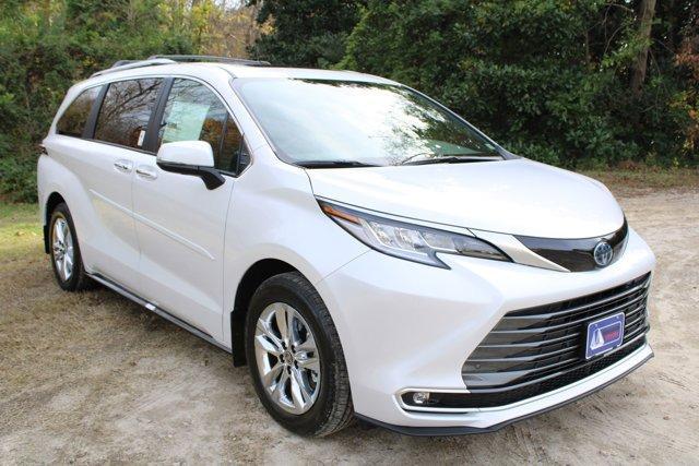 new 2025 Toyota Sienna car, priced at $57,399