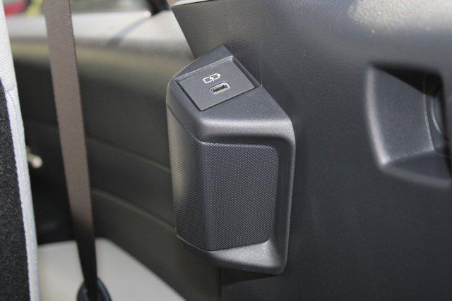 used 2025 Toyota Highlander car, priced at $40,500