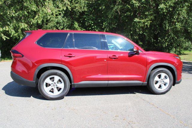 used 2025 Toyota Highlander car, priced at $40,500