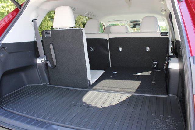 used 2025 Toyota Highlander car, priced at $40,500