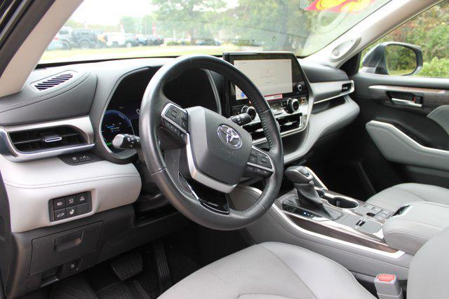 used 2023 Toyota Highlander Hybrid car, priced at $46,987
