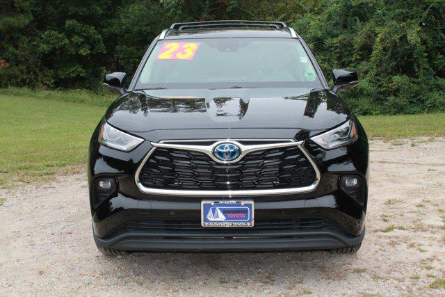 used 2023 Toyota Highlander Hybrid car, priced at $46,987