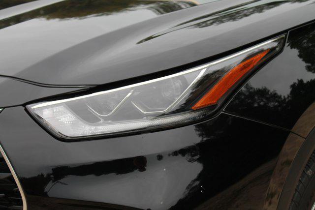 used 2023 Toyota Highlander Hybrid car, priced at $46,987