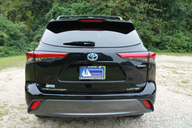 used 2023 Toyota Highlander Hybrid car, priced at $46,987