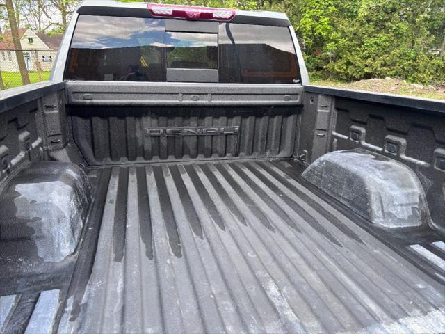 used 2021 GMC Sierra 1500 car, priced at $32,000