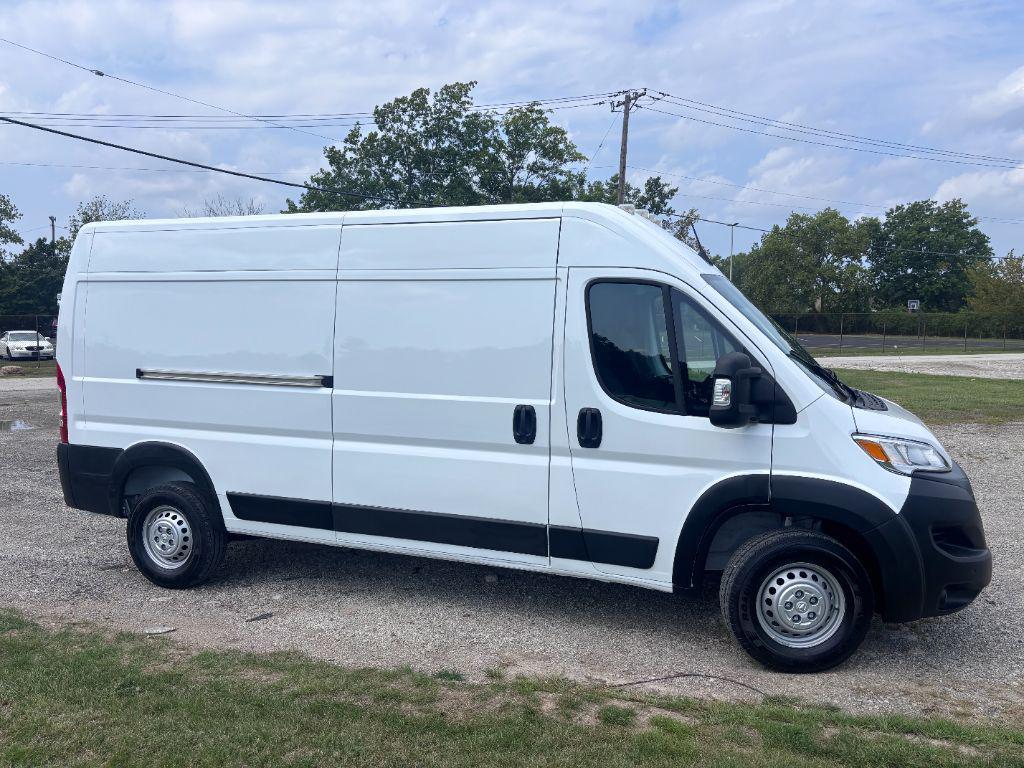 used 2024 Ram ProMaster 2500 car, priced at $33,000