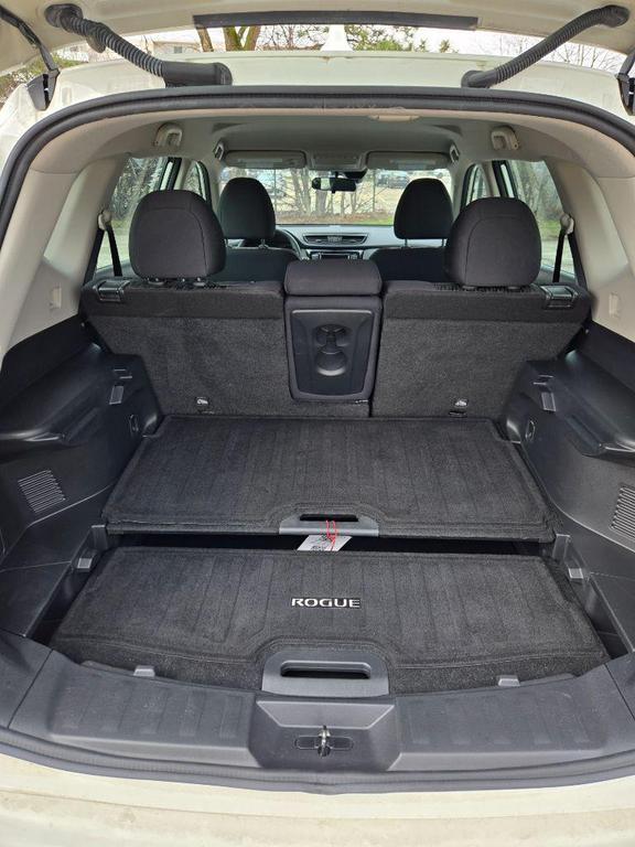 used 2020 Nissan Rogue car, priced at $15,000