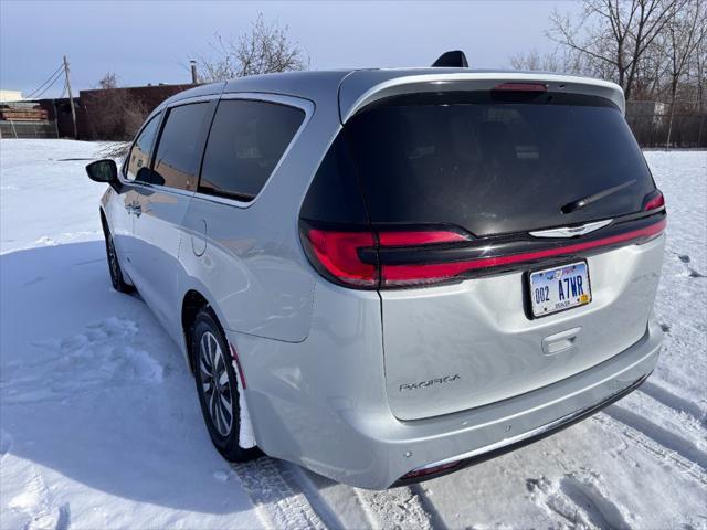 used 2024 Chrysler Pacifica Hybrid car, priced at $38,900