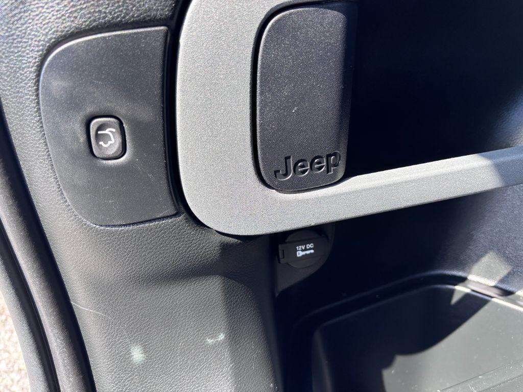 used 2018 Jeep Cherokee car, priced at $11,500