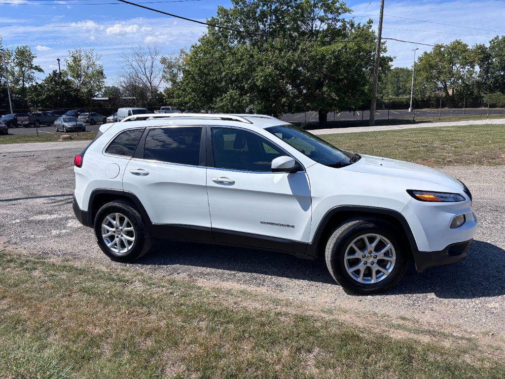 used 2018 Jeep Cherokee car, priced at $11,500