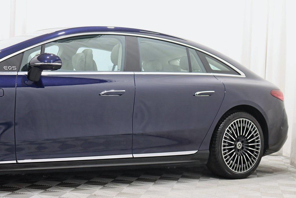 used 2022 Mercedes-Benz EQS 580 car, priced at $51,800