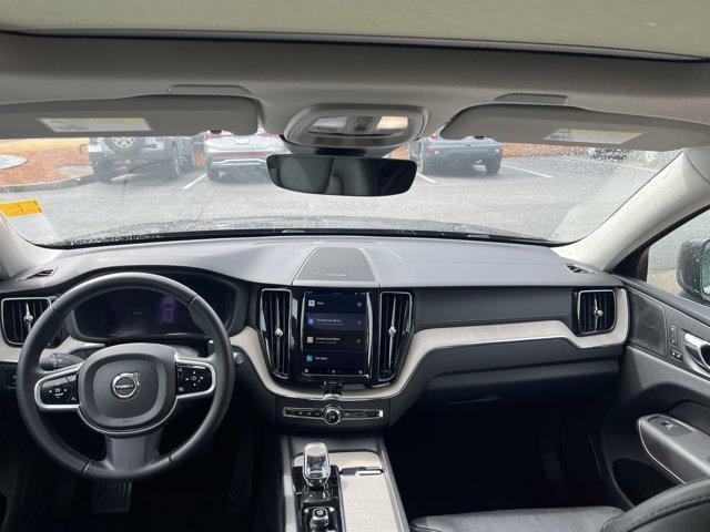 used 2022 Volvo XC60 car, priced at $35,895
