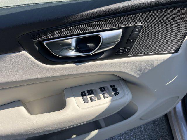new 2025 Volvo XC60 car, priced at $55,360