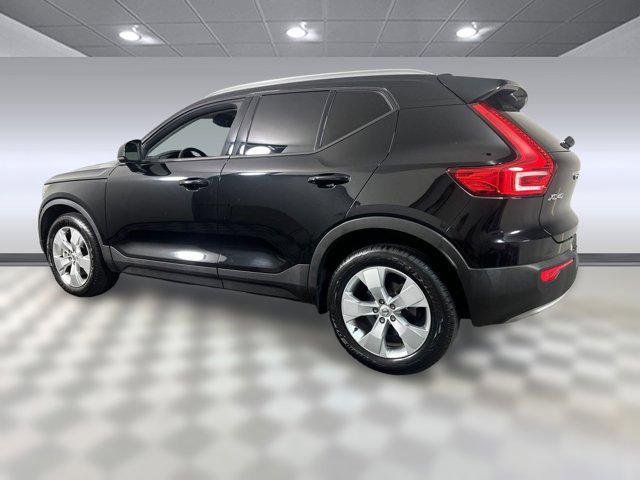 used 2022 Volvo XC40 car, priced at $26,898