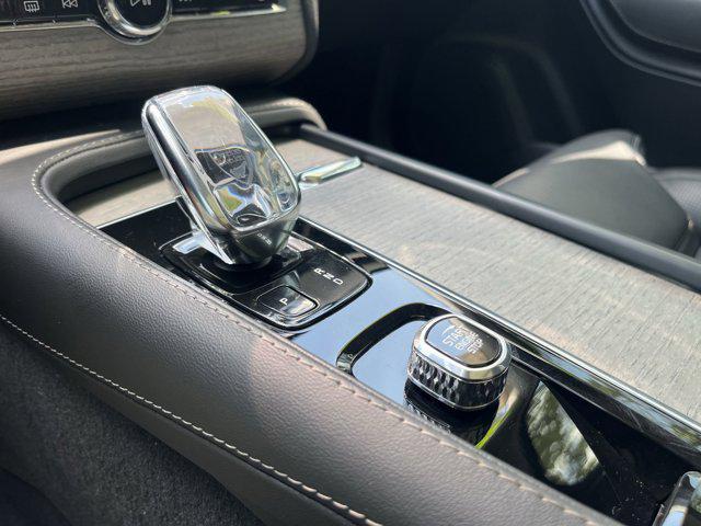 used 2022 Volvo XC90 Recharge Plug-In Hybrid car, priced at $47,895