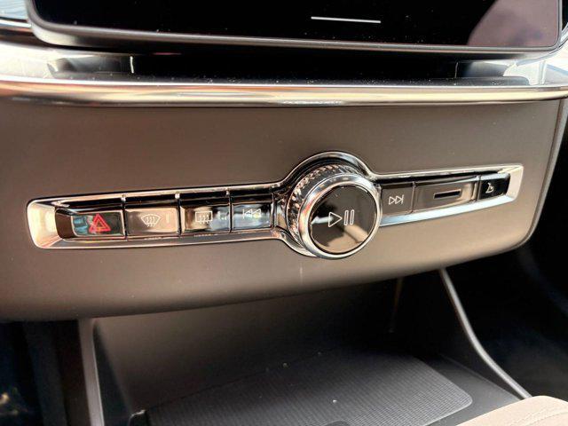 new 2026 Volvo XC90 car, priced at $71,835