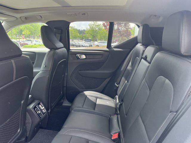 new 2025 Volvo XC40 car, priced at $45,485