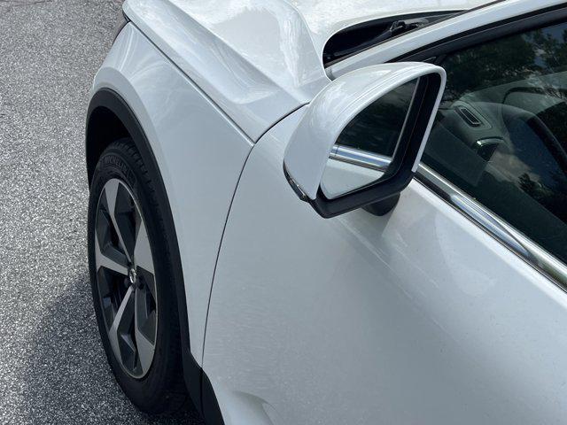 new 2025 Volvo XC40 car, priced at $45,485