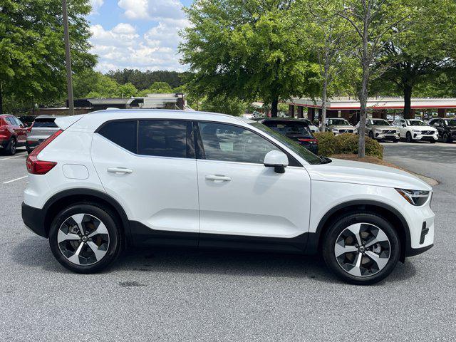 new 2025 Volvo XC40 car, priced at $45,485