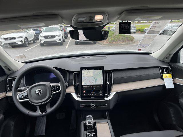 new 2025 Volvo XC90 car, priced at $61,635