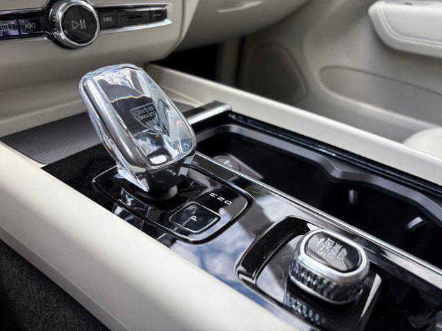 new 2026 Volvo XC60 car, priced at $62,925