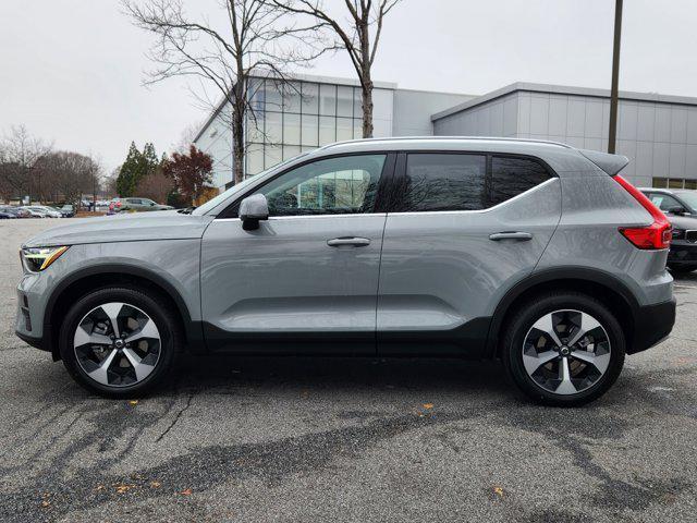 new 2025 Volvo XC40 car, priced at $45,465