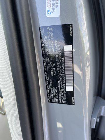 new 2025 Volvo XC60 car, priced at $60,660