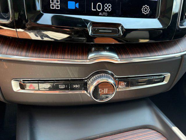 used 2023 Volvo XC60 car, priced at $36,397