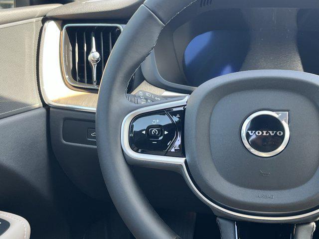 new 2026 Volvo XC60 car, priced at $51,425