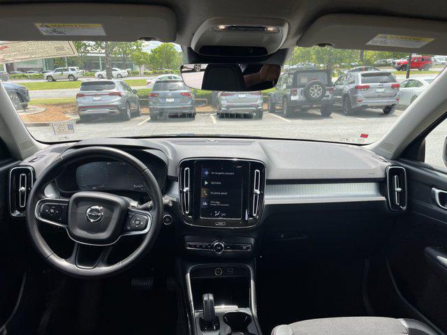 used 2020 Volvo XC40 car, priced at $17,897