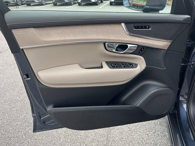 new 2025 Volvo XC90 car, priced at $65,145