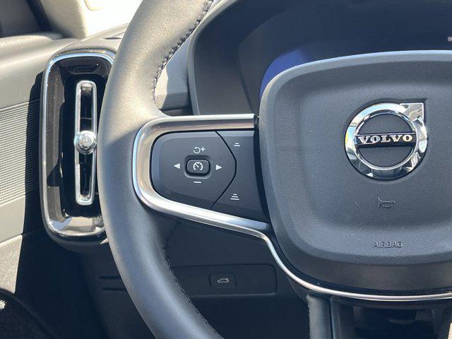 new 2025 Volvo XC40 car, priced at $45,485