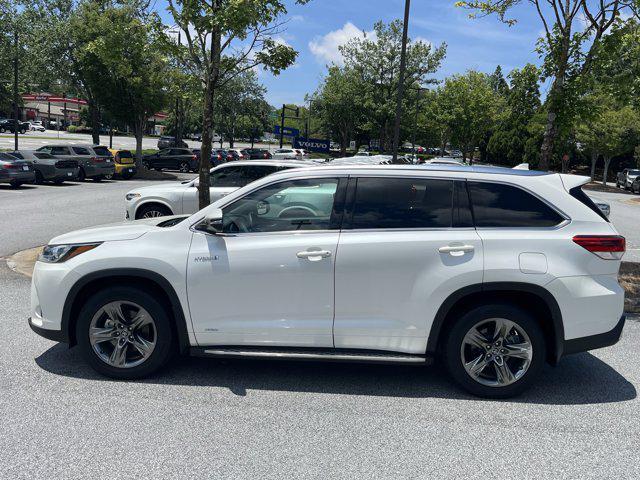 used 2018 Toyota Highlander Hybrid car, priced at $27,397