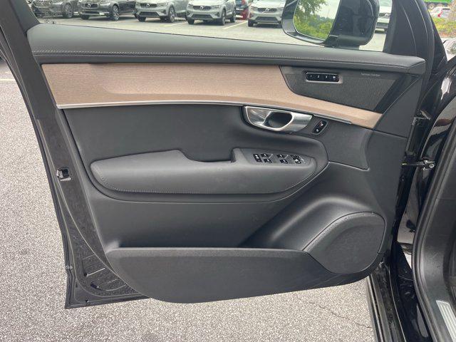 new 2025 Volvo XC90 car, priced at $65,555