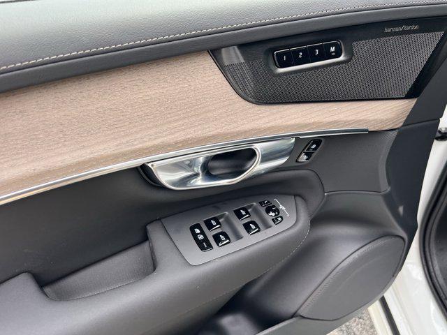 new 2025 Volvo XC90 car, priced at $69,155