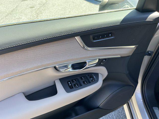 new 2025 Volvo XC90 car, priced at $61,405