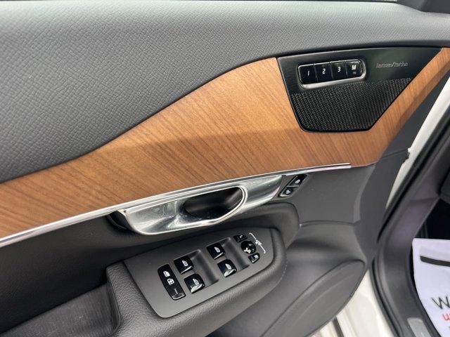 used 2022 Volvo XC90 Recharge Plug-In Hybrid car, priced at $48,898