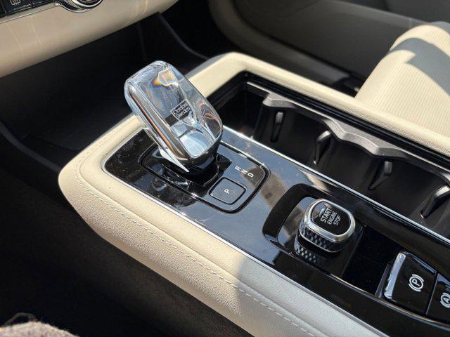 new 2026 Volvo XC90 car, priced at $76,580