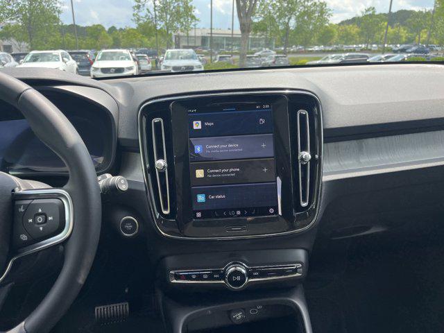 new 2025 Volvo XC40 car, priced at $51,015