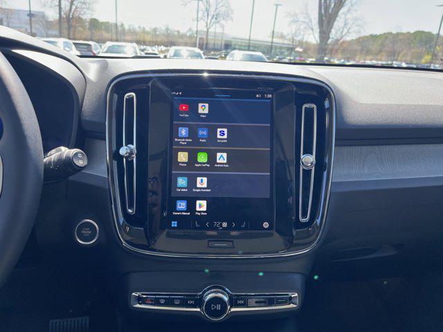 new 2025 Volvo XC40 car, priced at $45,495