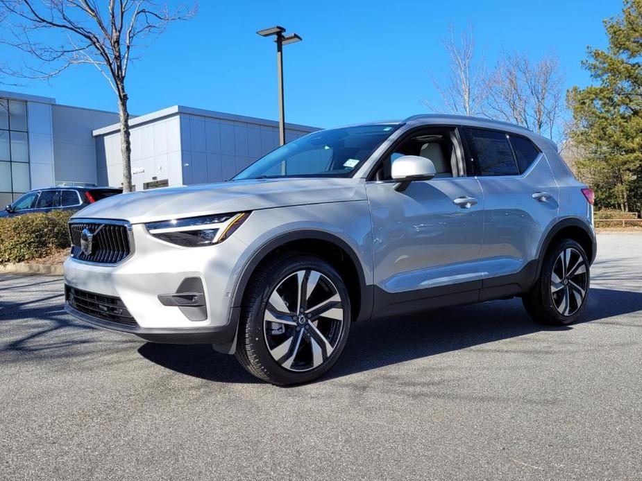 new 2024 Volvo XC40 car, priced at $49,770