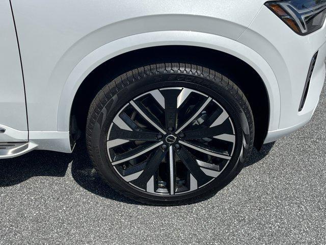 new 2025 Volvo XC90 car, priced at $70,045