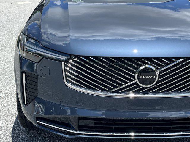 new 2026 Volvo XC90 car, priced at $71,875