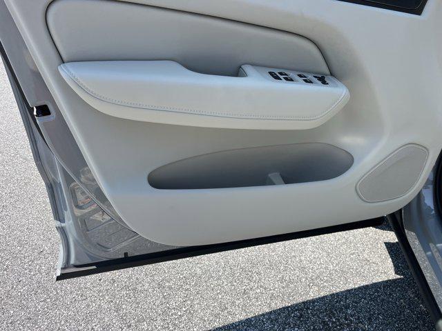 new 2025 Volvo XC60 car, priced at $60,660