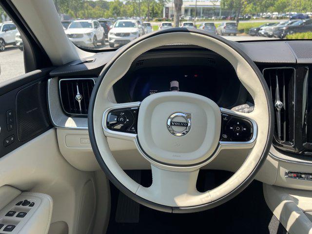 new 2025 Volvo XC60 car, priced at $60,660