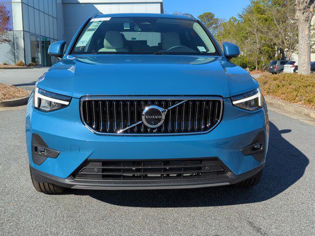 new 2025 Volvo XC40 car, priced at $48,190